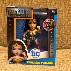 Wonder Woman Metal Die Cast